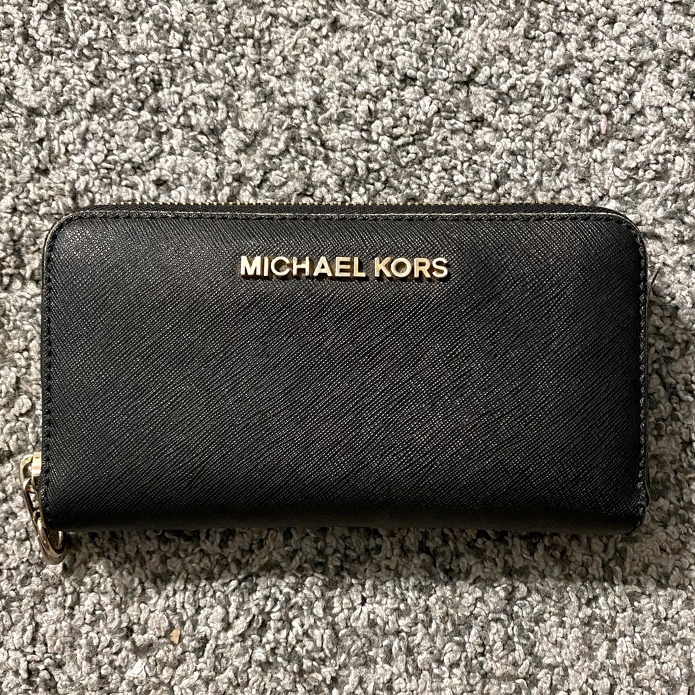 MICHAEL KORS Wallet Saffiano Zip Continental